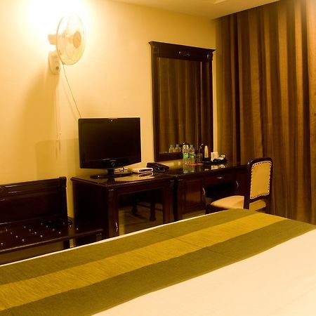 Heaven Blu Hotel & Resort Amritsar Esterno foto
